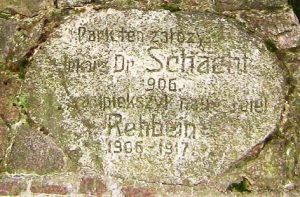 Schacht’schen Anlagen in Chełmno - 2008 - Gedenkstein für Rehbein und Schacht